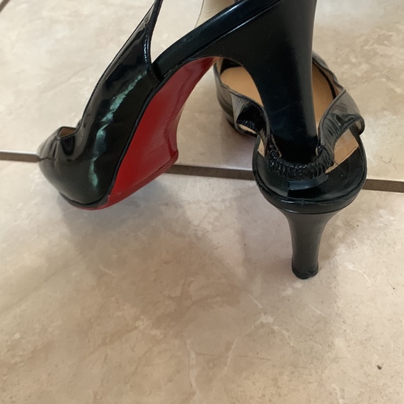 Christian Louboutin - Picture 5 of 5